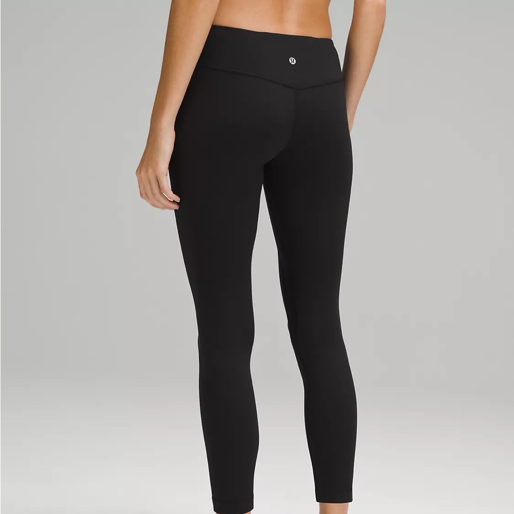 Black align low rise legging 25” worn once